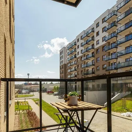 Lägenhet Zajezdnia Wrzeszcz Grudziadzka By Renters Gdańsk