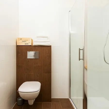 Zajezdnia Wrzeszcz Grudziadzka By Renters * 格但斯克