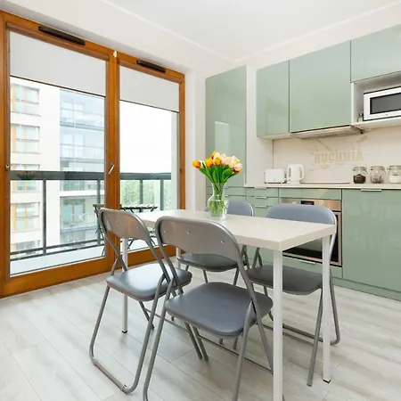 Zajezdnia Wrzeszcz Grudziadzka By Renters Gdańsk