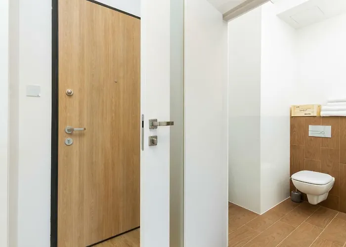 Zajezdnia Wrzeszcz Grudziadzka By Renters * Γκντανσκ