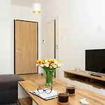 Zajezdnia Wrzeszcz Grudziadzka By Renters * Danzica