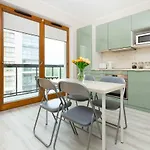 Zajezdnia Wrzeszcz Grudziadzka By Renters Danzica